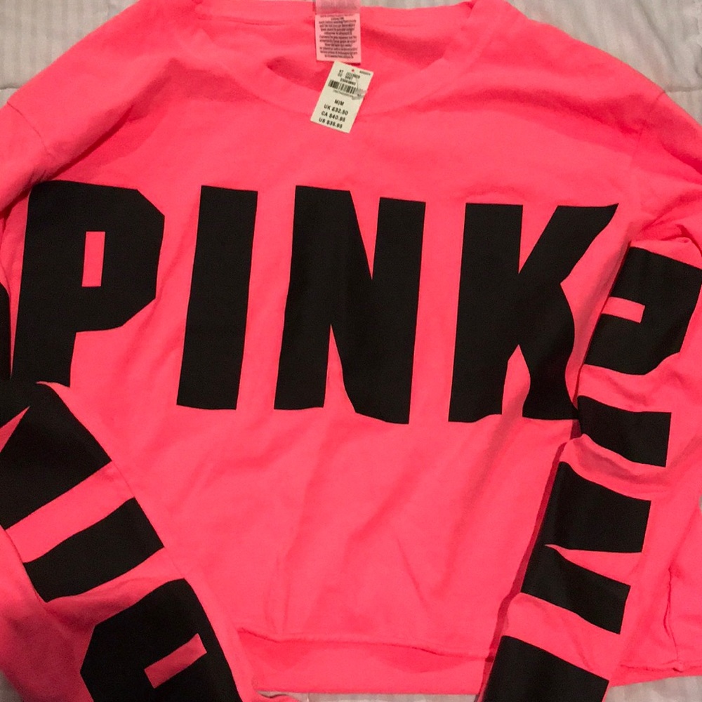 PINK/ VICTORIA SECRET CROP TOP!